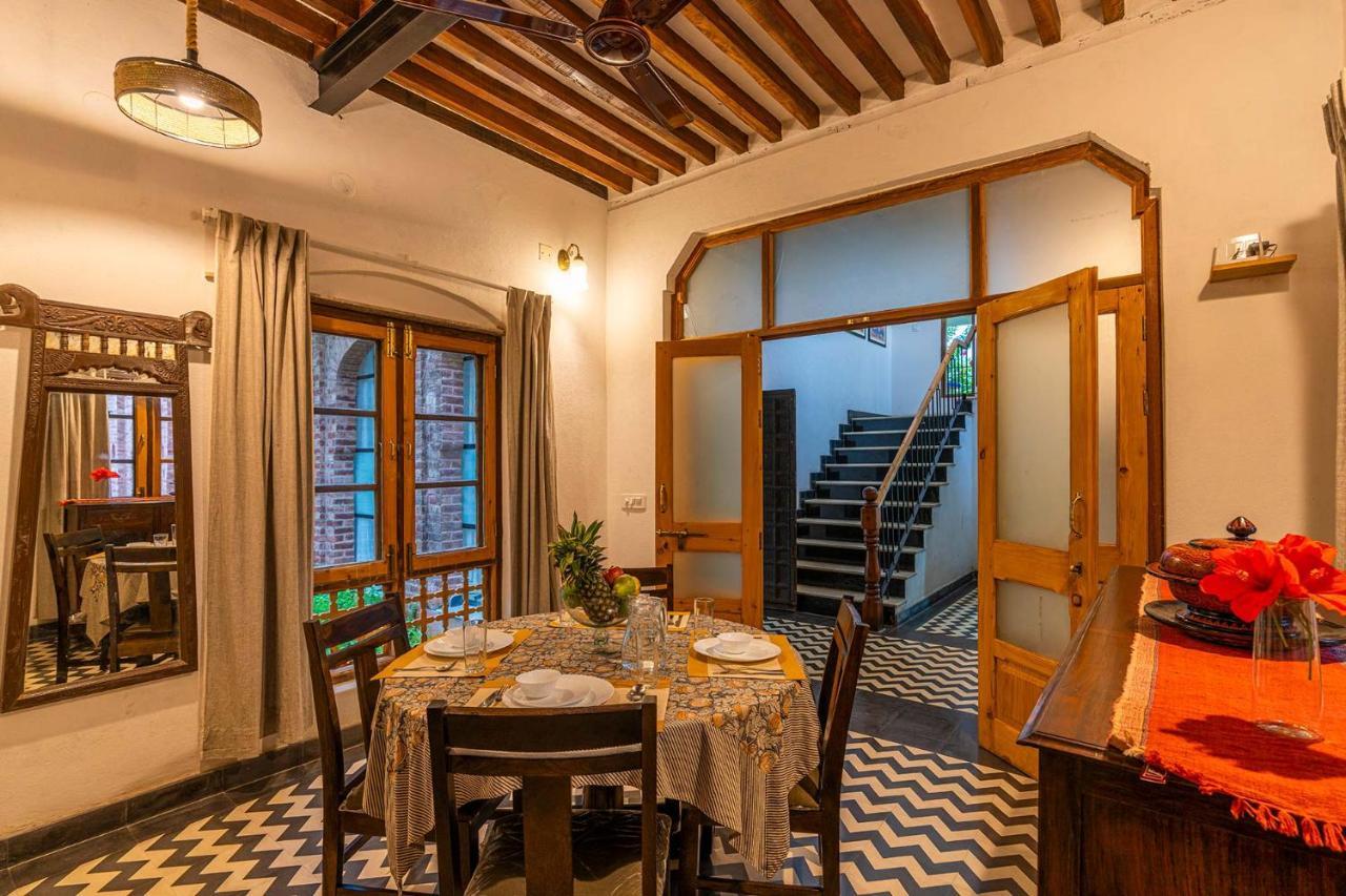 Stayvista'S Peepal Haveli - Rustic Kothi With Terrace, Breathtaking View & Bonfire Narainpur  エクステリア 写真